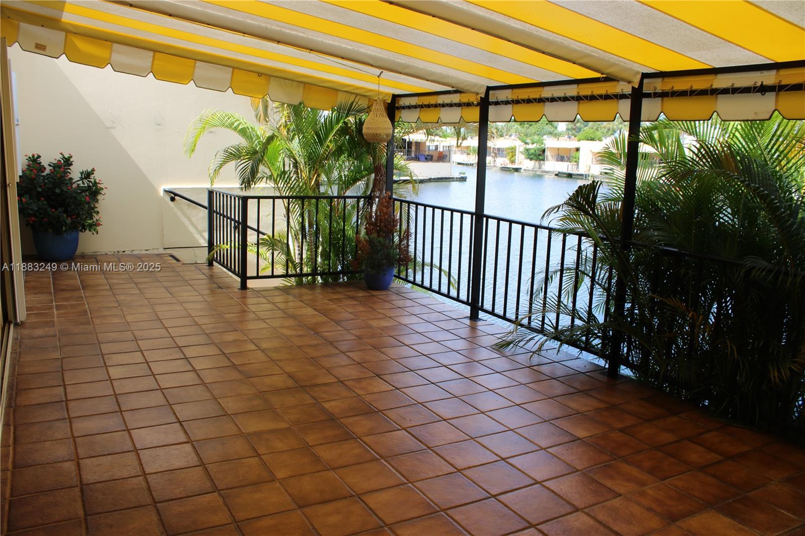 MIAMI LAKES LOCH LOMOND W - Residential