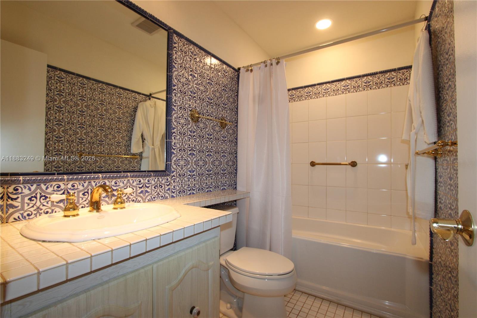 MIAMI LAKES LOCH LOMOND W - Residential