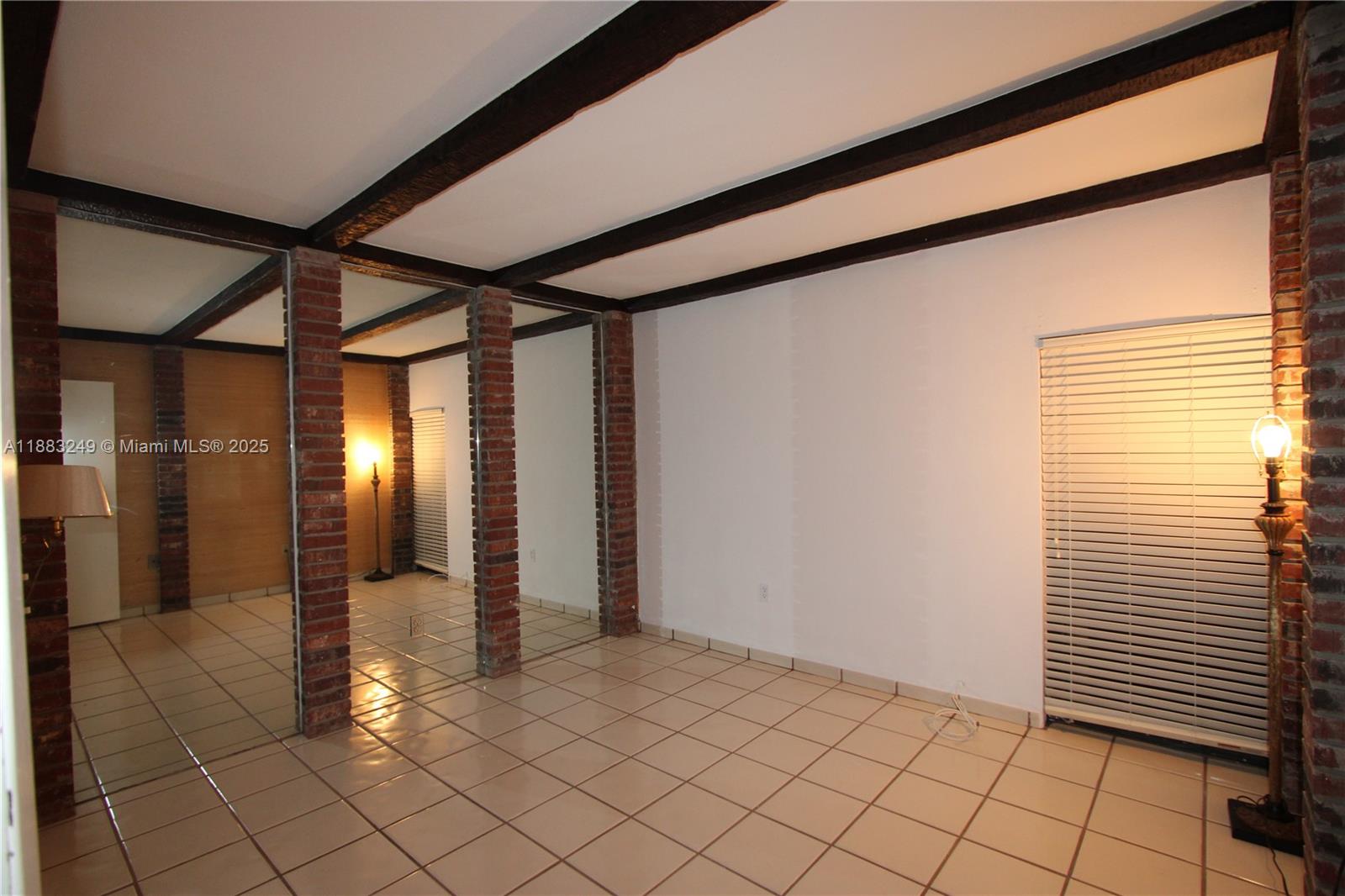 MIAMI LAKES LOCH LOMOND W - Residential