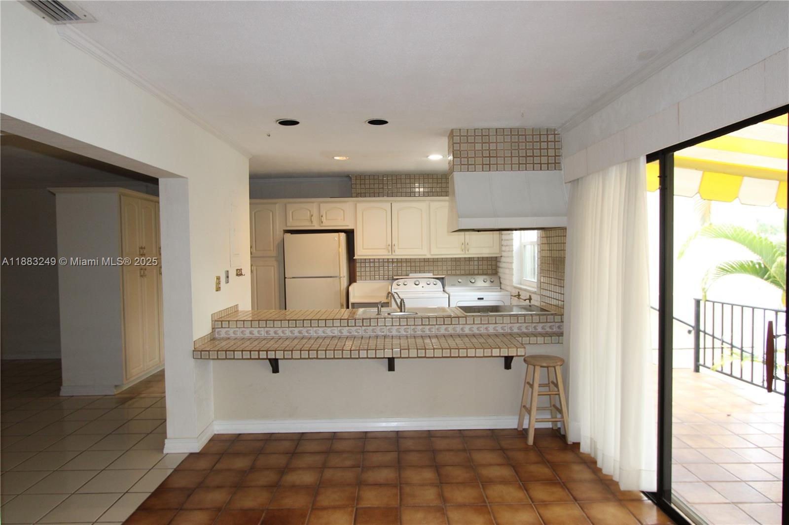 MIAMI LAKES LOCH LOMOND W - Residential