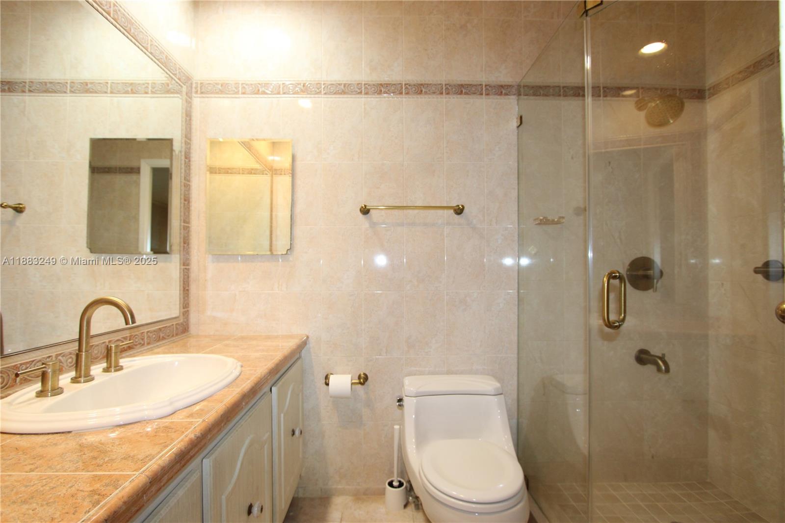 MIAMI LAKES LOCH LOMOND W - Residential