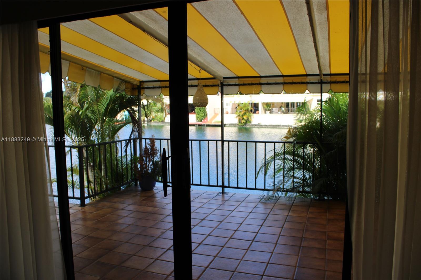 MIAMI LAKES LOCH LOMOND W - Residential