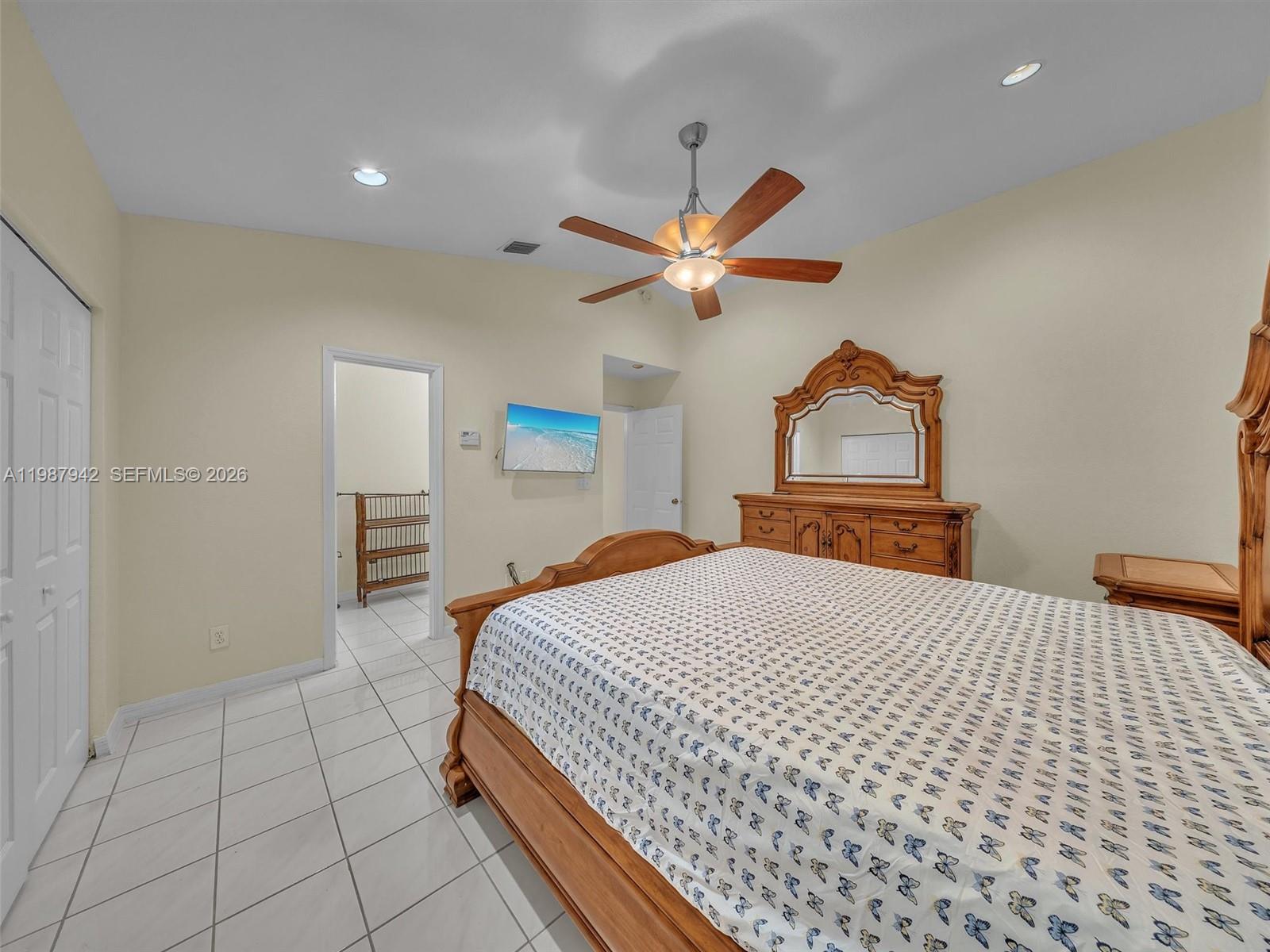 LAGO LARGO - Residential Lease