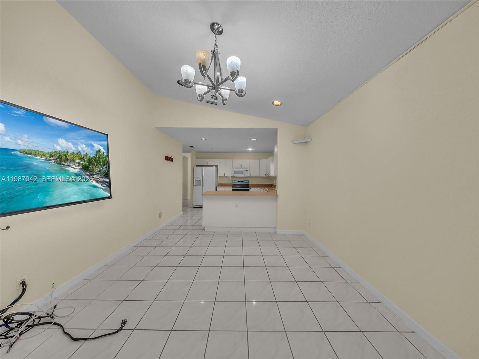 LAGO LARGO - Residential Lease