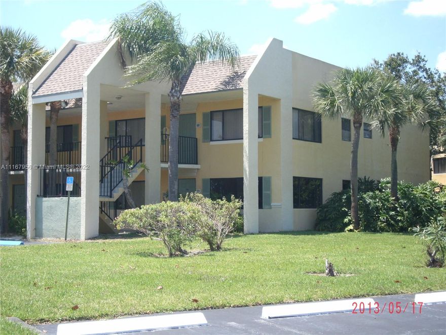 Perfect location in Coral Springs, close to main roads. Spacious 1 bedroom 1 bathroom. Tile throughout and Laminated flooring on bedroom. NO age restrictions. A Schools. Washer and dryer in unit. ASSIGNED Parking Space and plenty of Guest Parking. Community has Pools, Fitness Center, Game room, Sauna, Jacuzzi, Steam room.