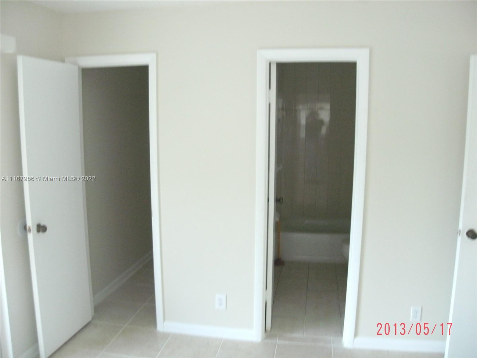 RAMBLEWOOD EAST CONDO - Residential