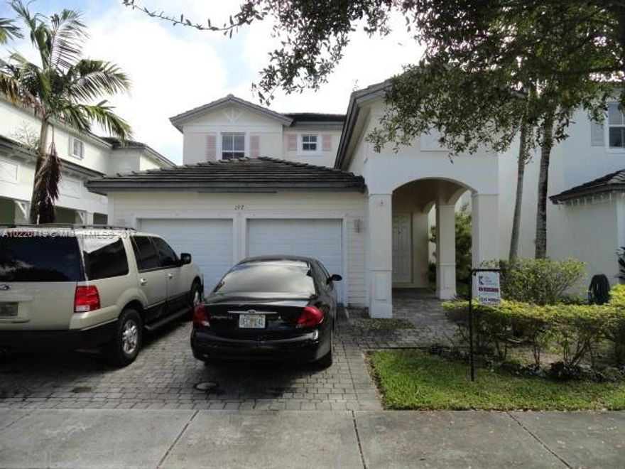 Bali's at the Oasis 2 Story / 4 Bedrooms / 2.5 Bathrooms / 2 Car Garage in gated development.  Features include: foyer entry, spacious kitchen with new appliances, family room, laundry room and storage closet. Freshly painted, tiled throughout 1st floor and new carpet on 2nd floor. Walking distance from community clubhouse & pool.  Low monthly $87 HOA fee and development has a CDD levying property tax.  Easy To Show & Ready to Go!