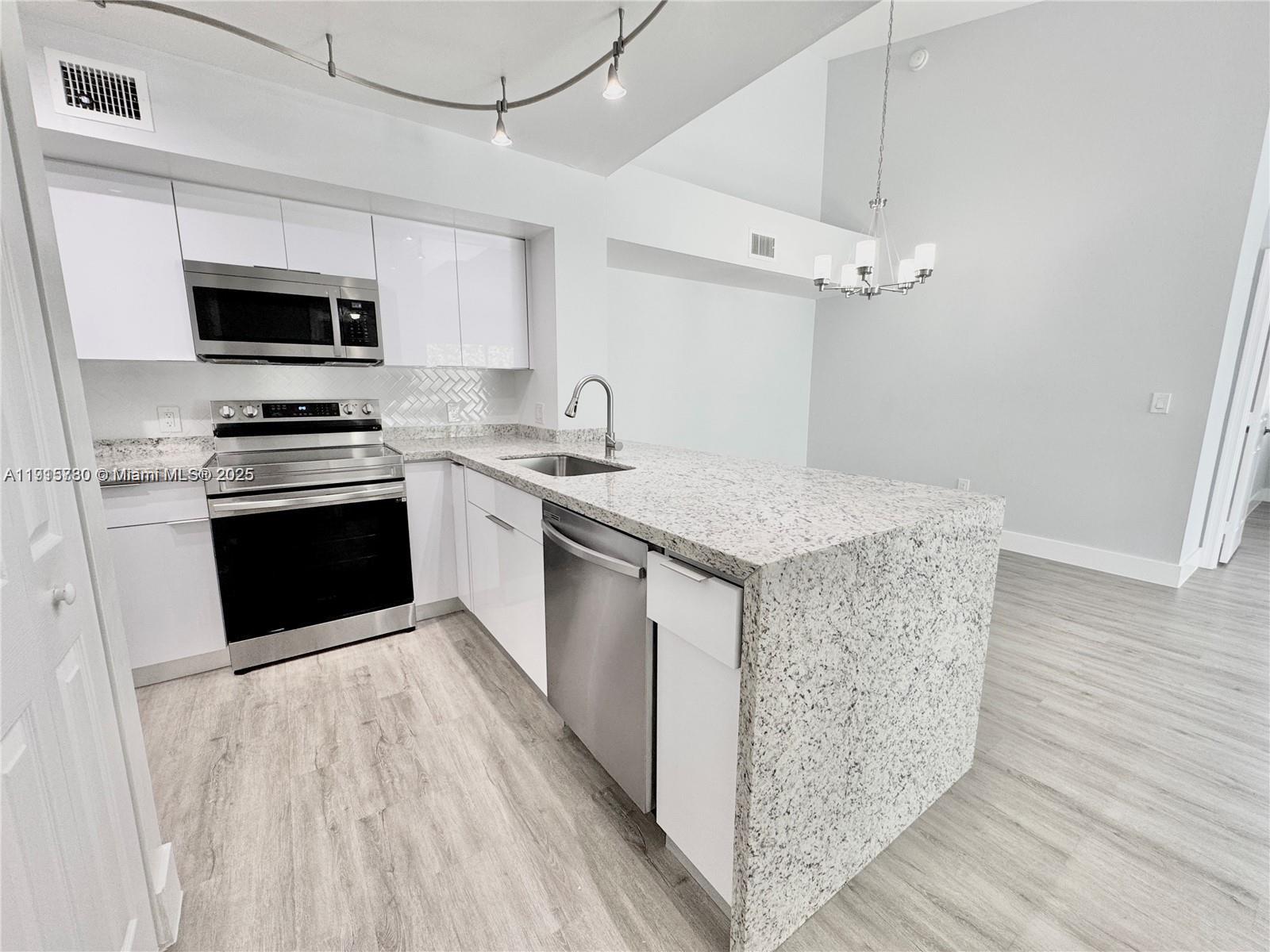 DEVONAIRE CONDO AT PEMBRO - Residential