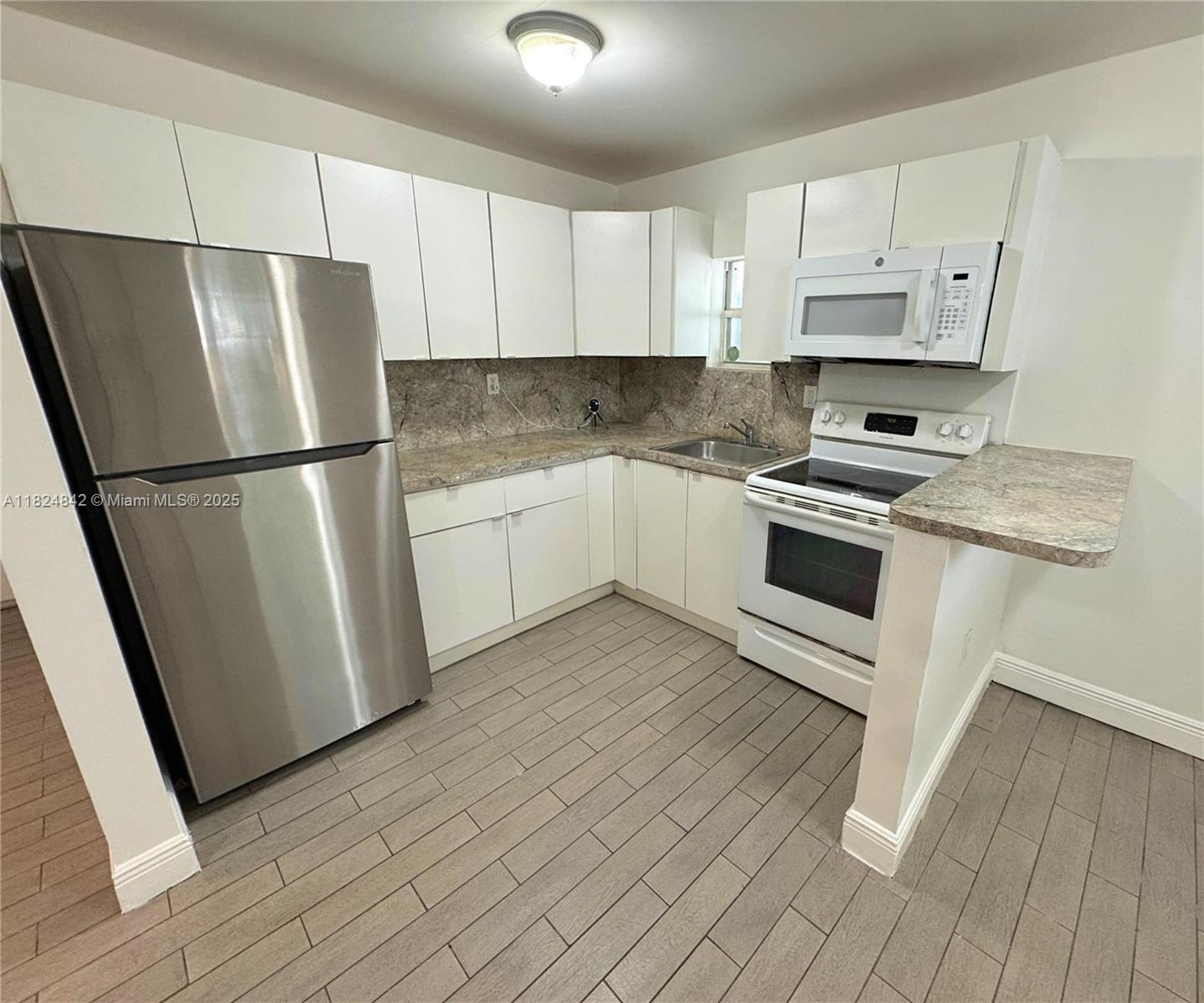 Rental Property at 1030 Nw 32nd St 2, Miami, Broward County, Florida - Bedrooms: 2 
Bathrooms: 1  - $1,695 MO.