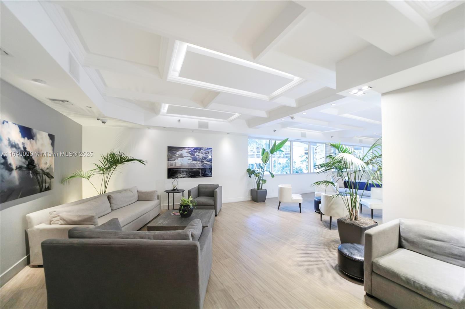 THE DECOPLAGE CONDO - Residential Lease