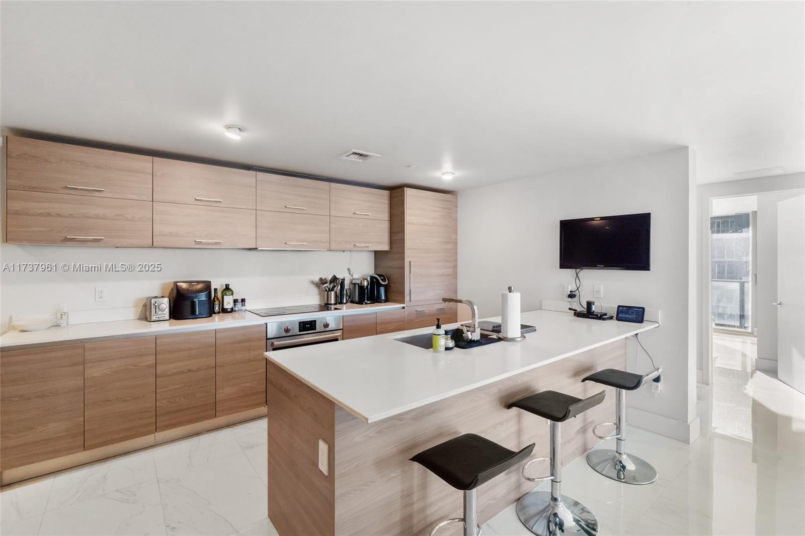 1300 S MIAMI AVENUE CONDO - Residential