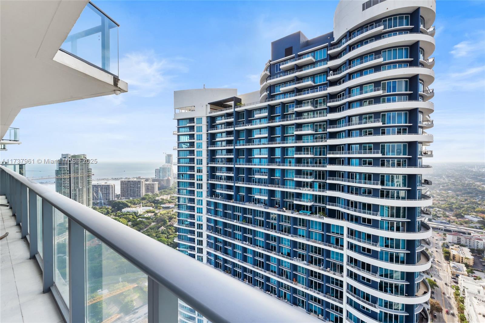 1300 S MIAMI AVENUE CONDO - Residential