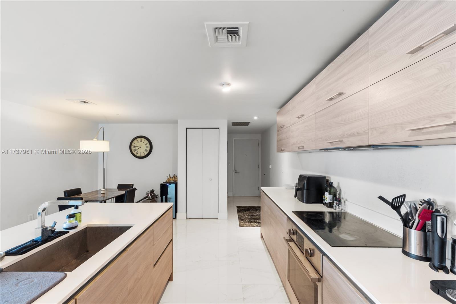 1300 S MIAMI AVENUE CONDO - Residential