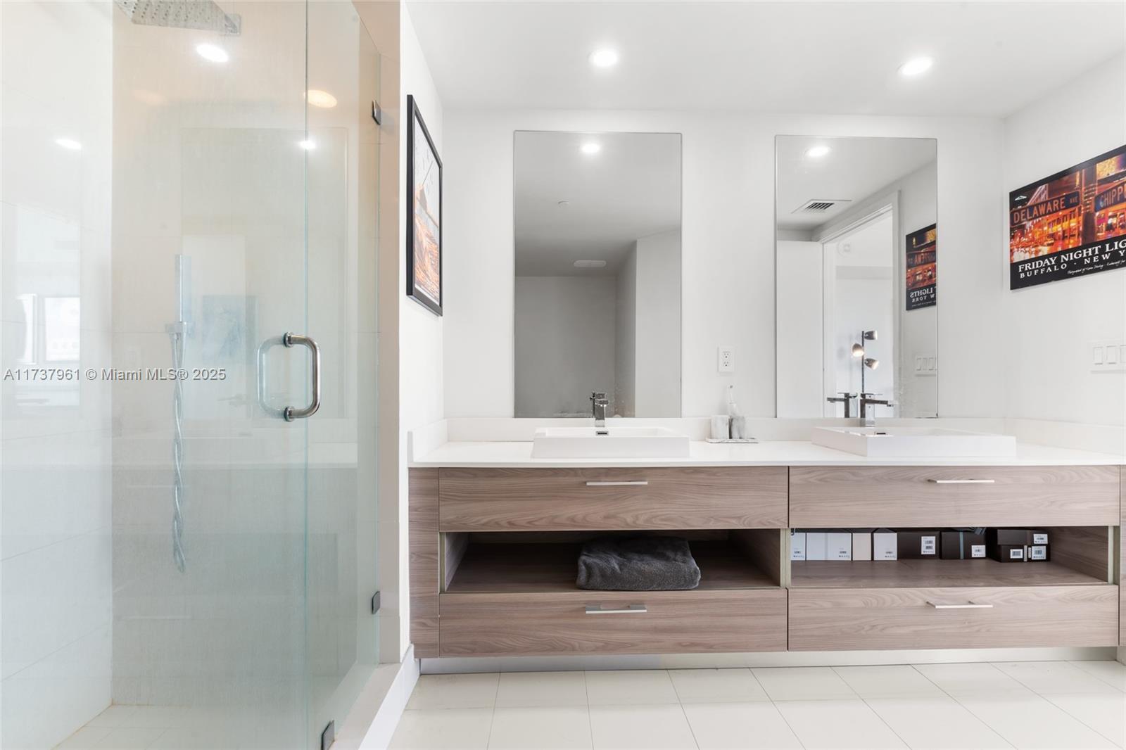 1300 S MIAMI AVENUE CONDO - Residential