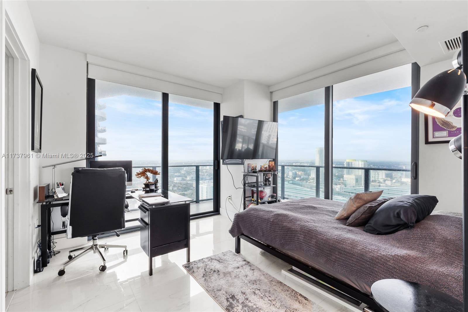 1300 S MIAMI AVENUE CONDO - Residential