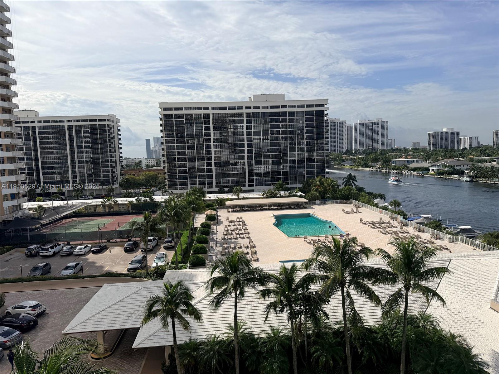 HEMISPHERES CONDO - Residential Lease