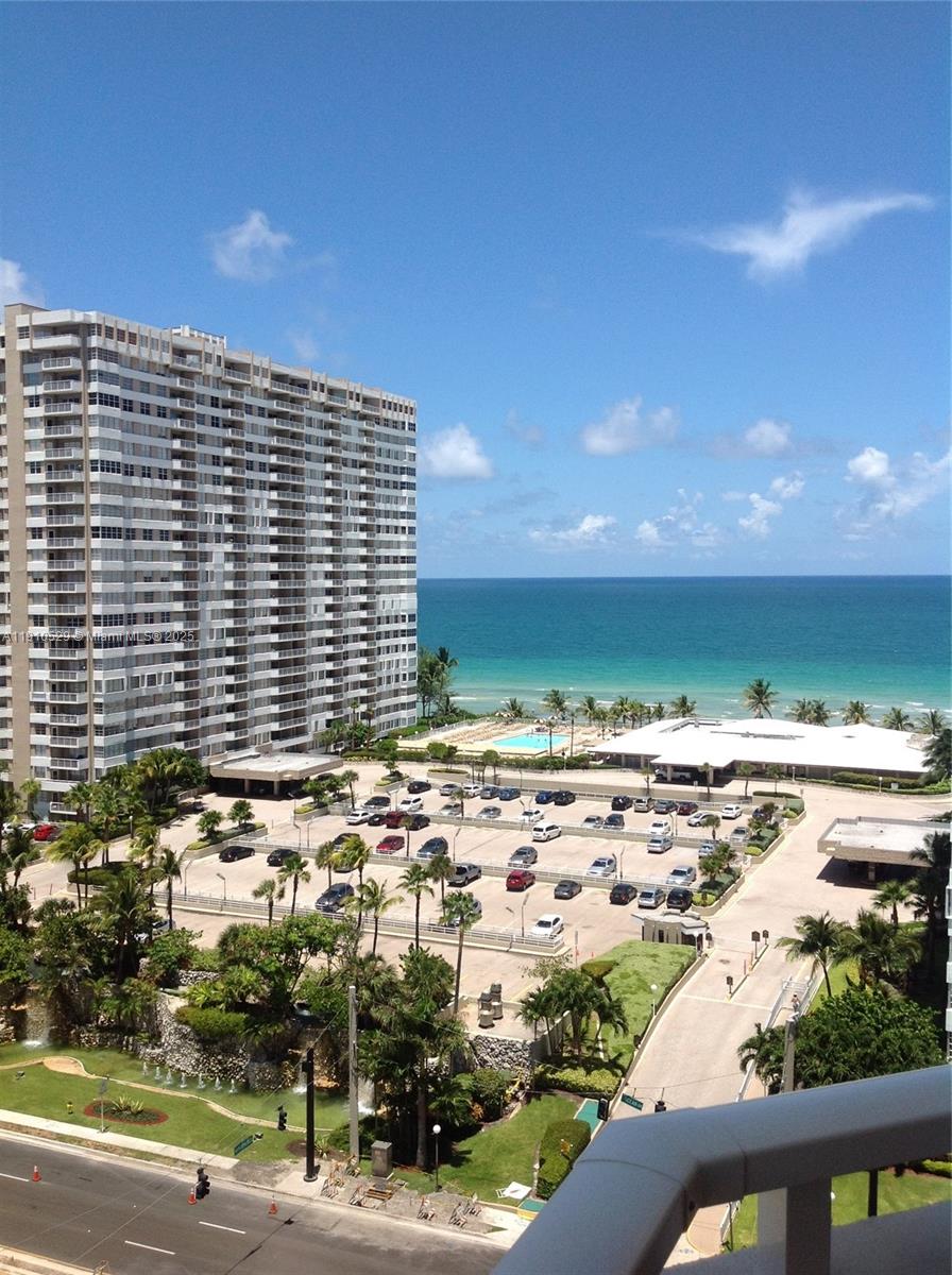 HEMISPHERES CONDO - Residential Lease