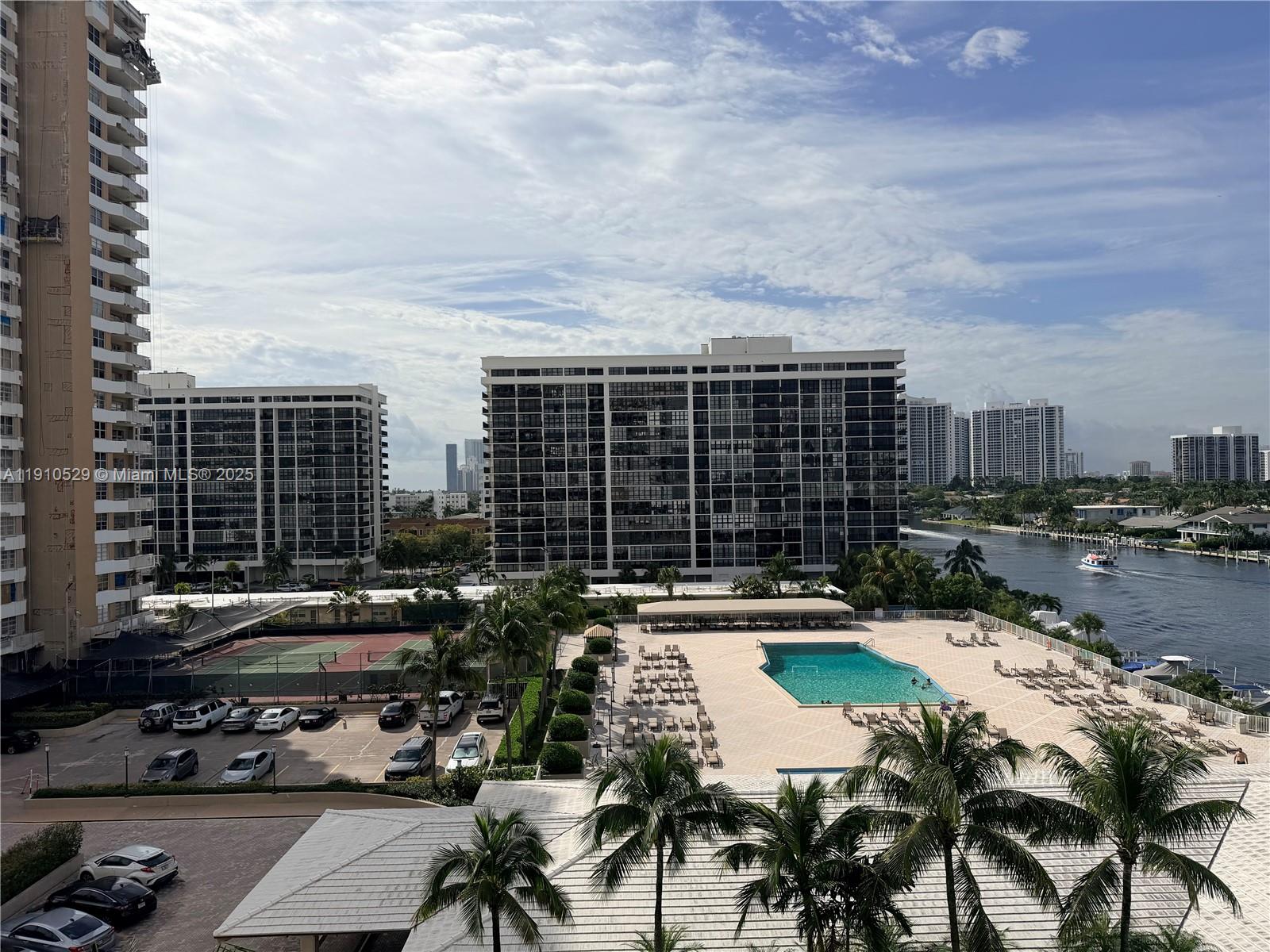 HEMISPHERES CONDO - Residential Lease