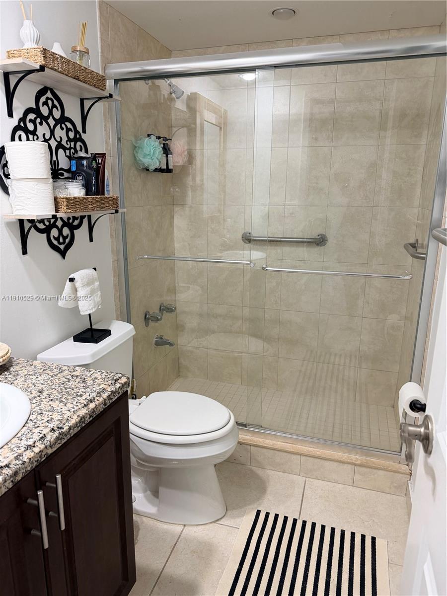 HEMISPHERES CONDO - Residential Lease