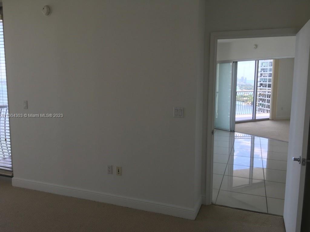 Photo 21 of 27 of 1750 N Bayshore Dr 4201 condo