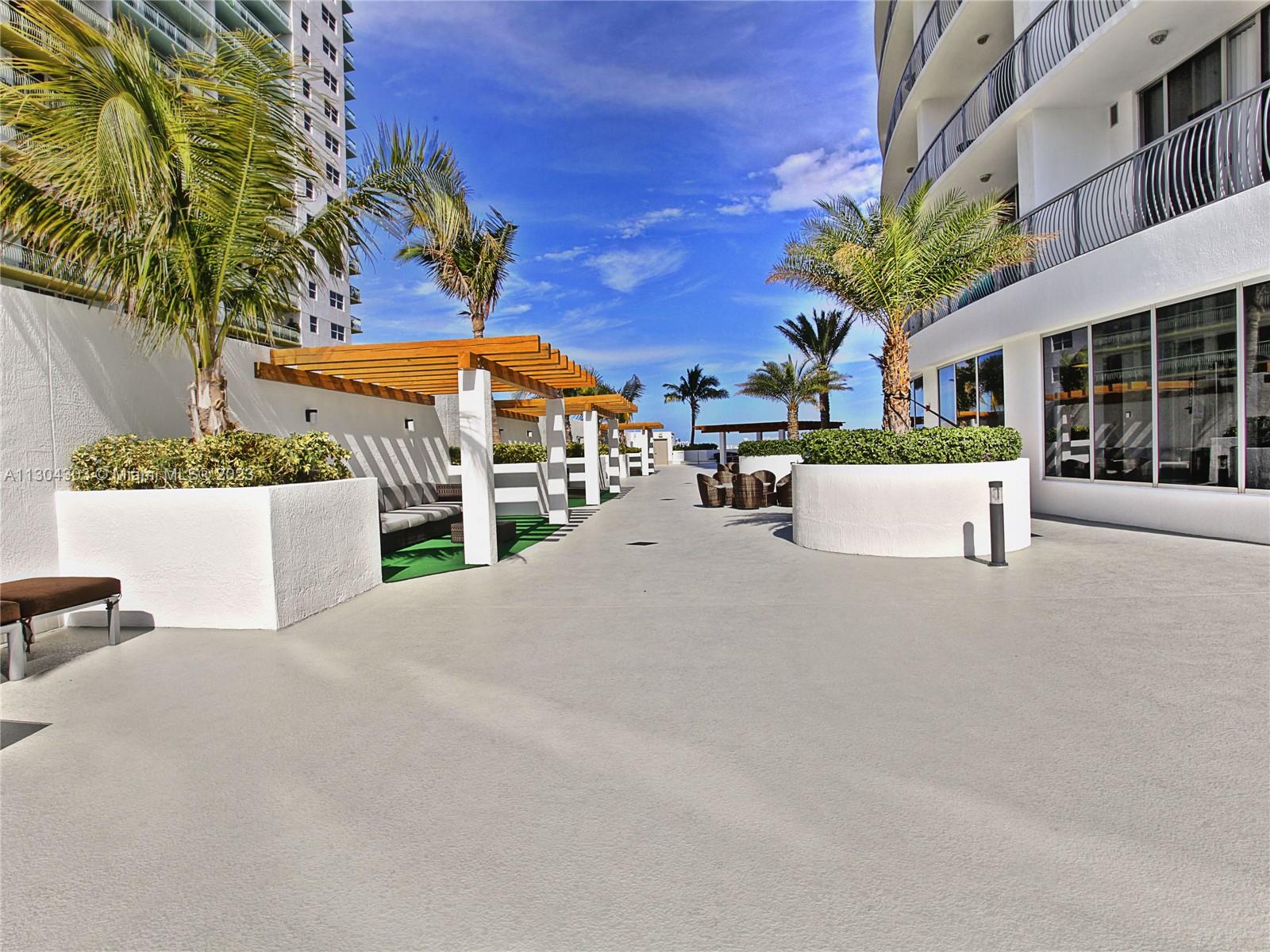 Photo 24 of 27 of 1750 N Bayshore Dr 4201 condo