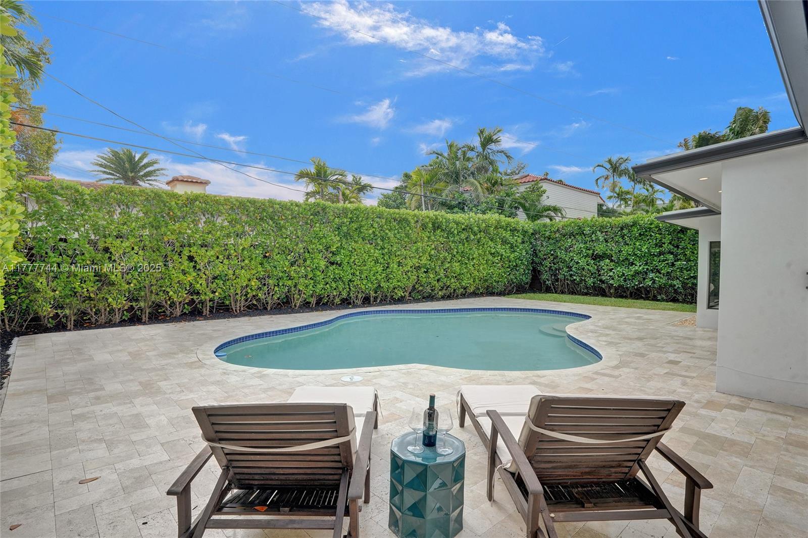 620 Ne 17th Ter, Fort Lauderdale, Broward County, Florida - 3 Bedrooms  
2 Bathrooms - 