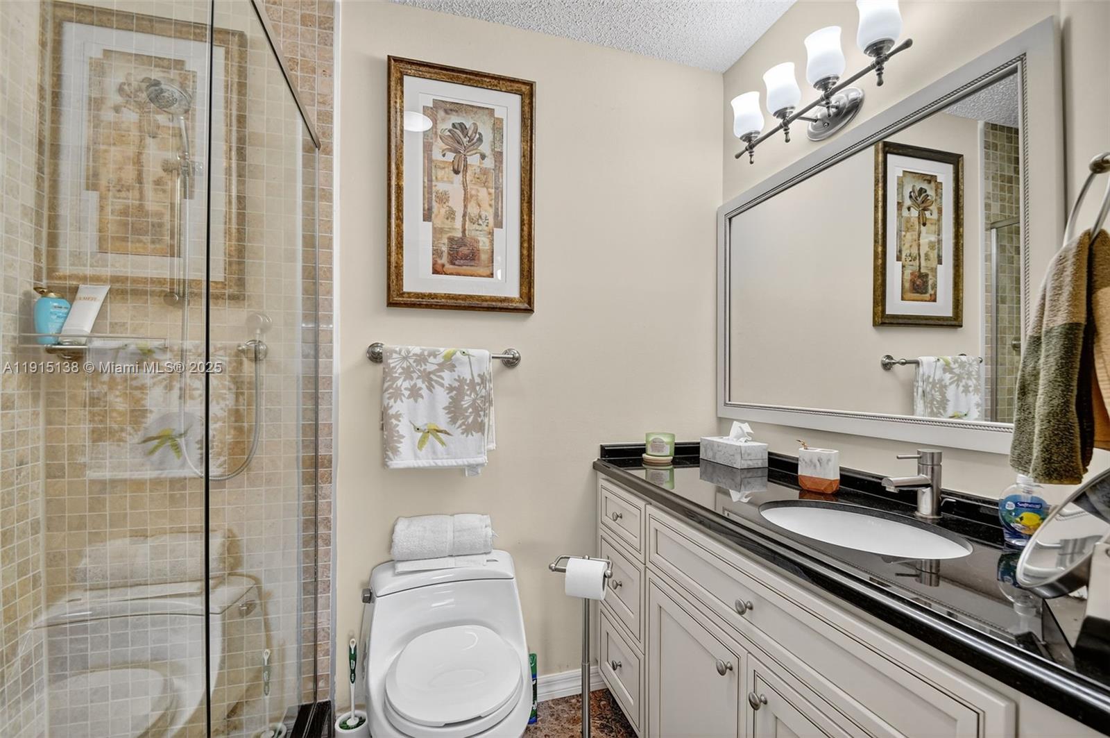 LAKESHORE NORTH - Residential