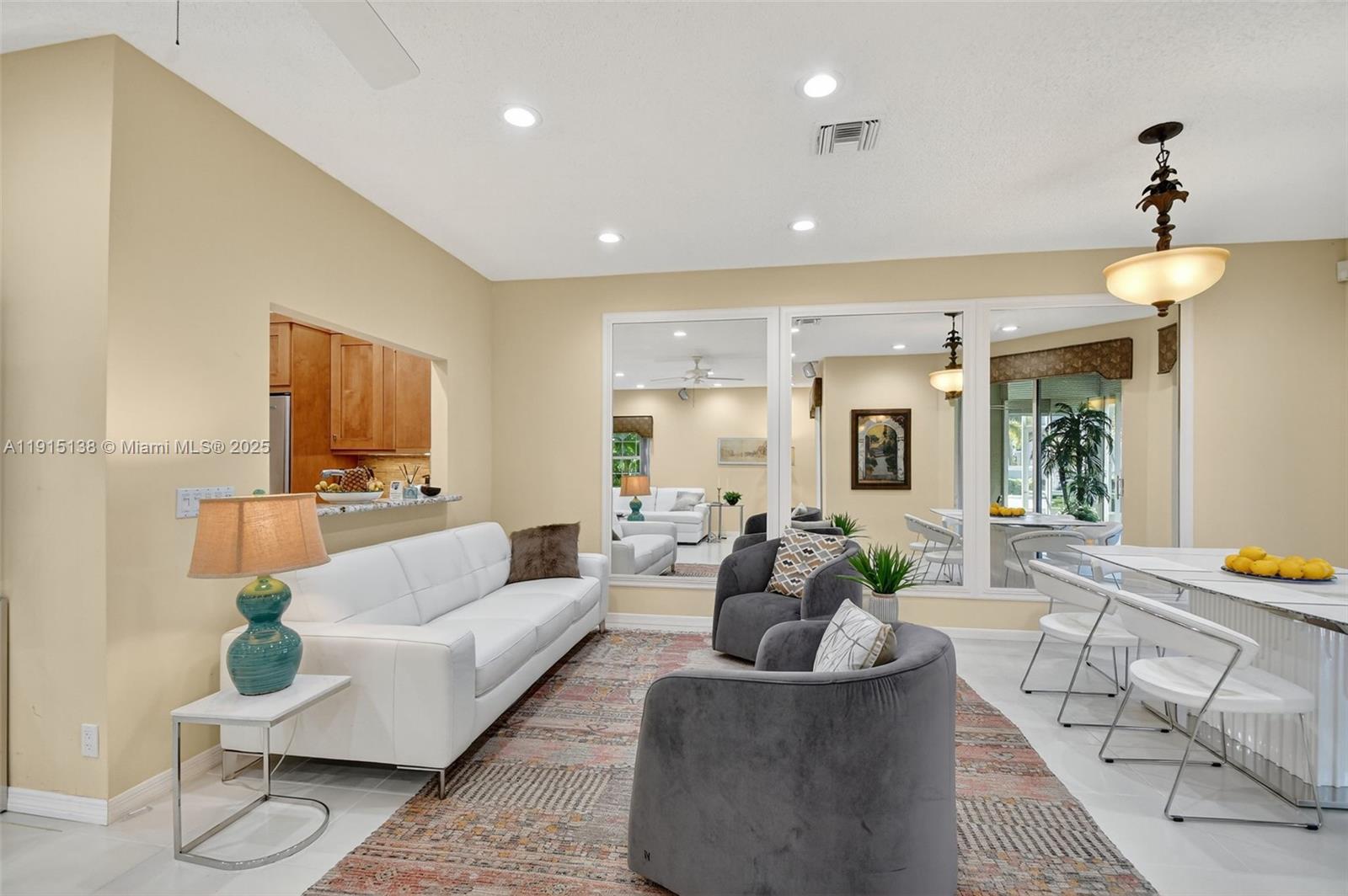 LAKESHORE NORTH - Residential