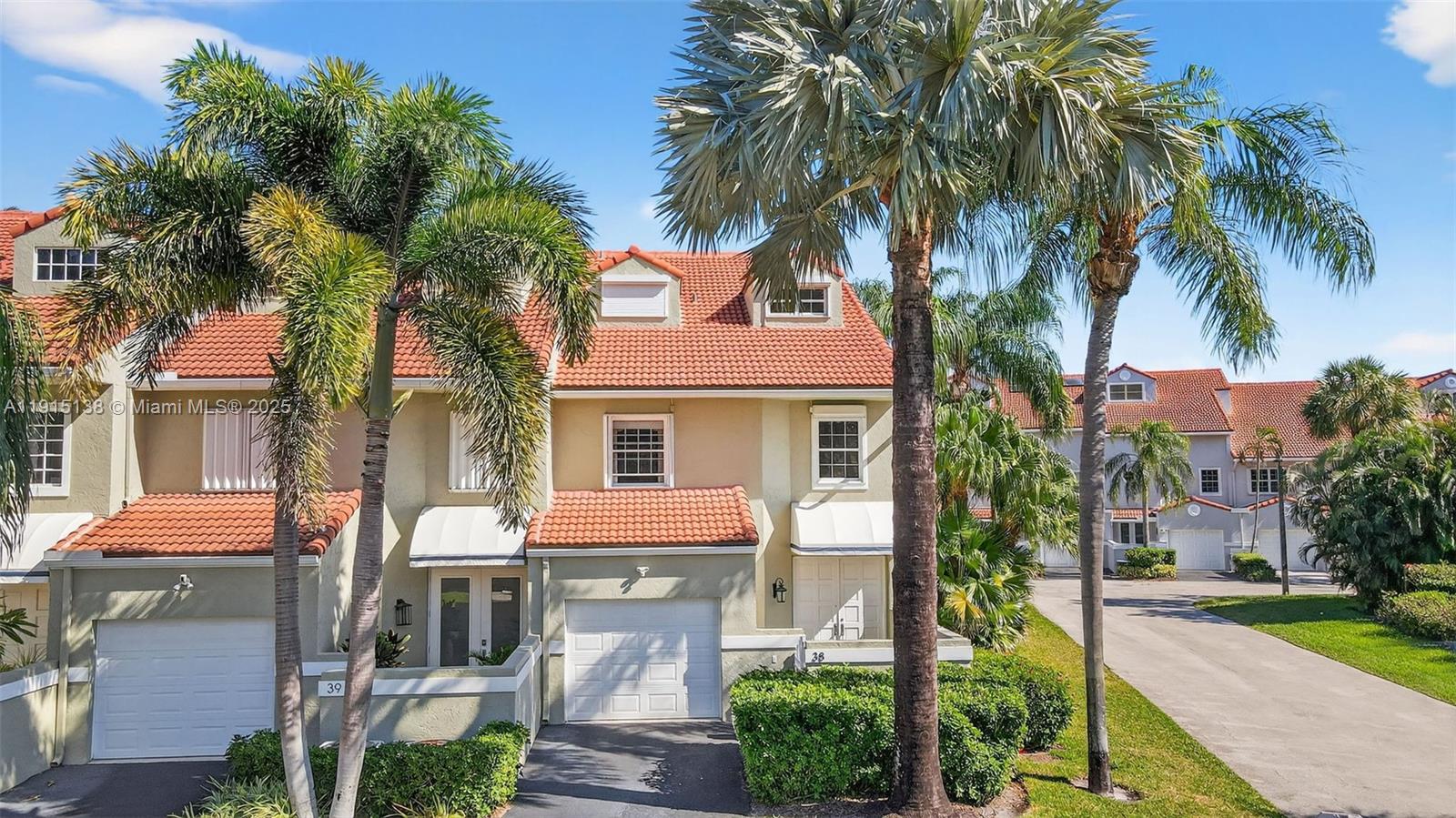 LAKESHORE NORTH - Residential