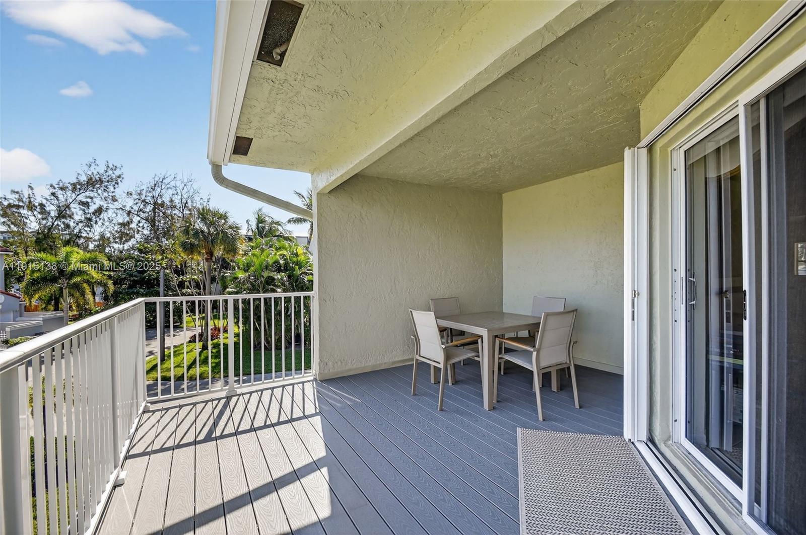 LAKESHORE NORTH - Residential