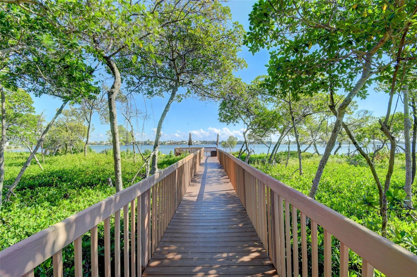 LAKESHORE NORTH - Residential