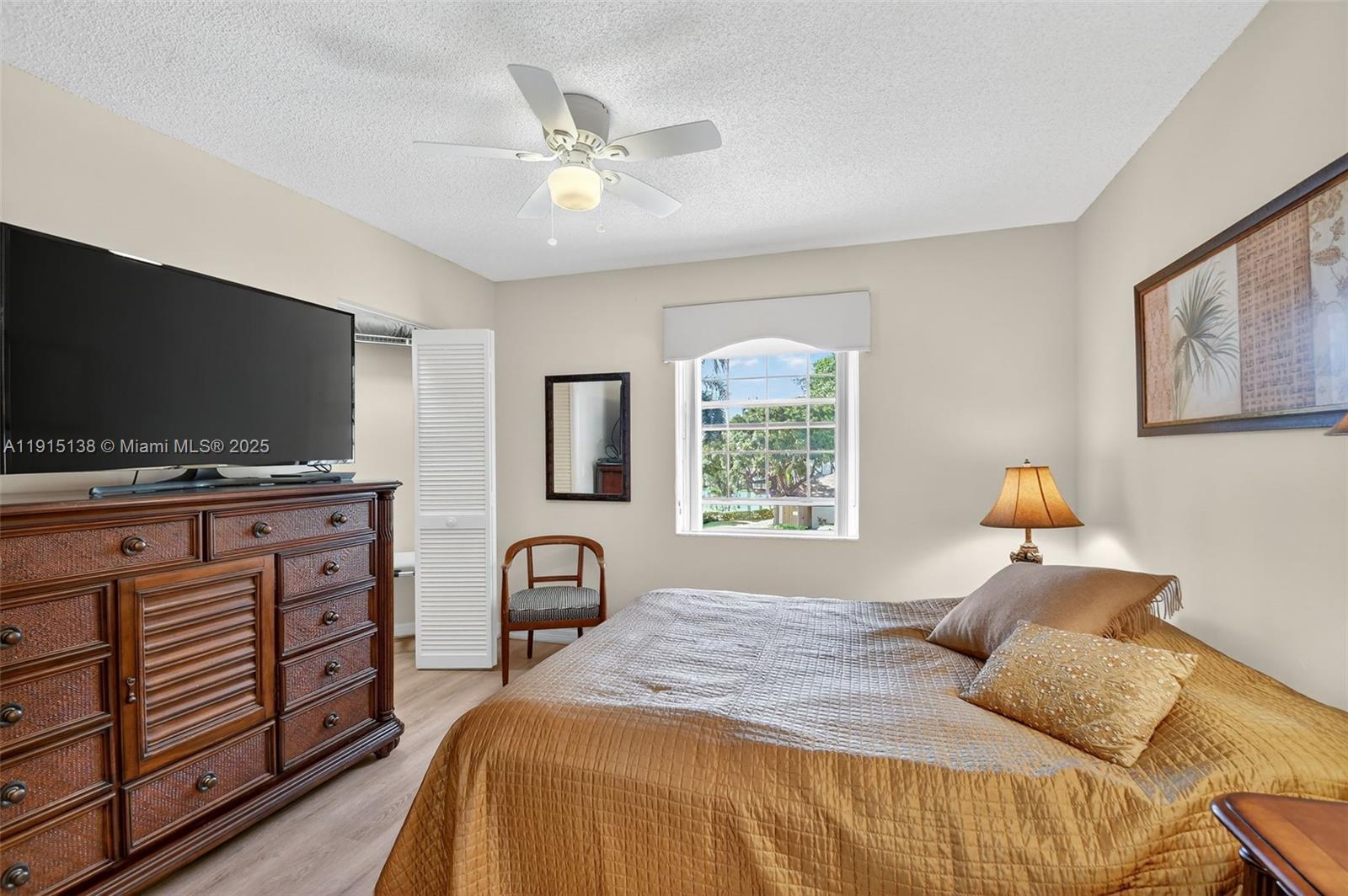 LAKESHORE NORTH - Residential