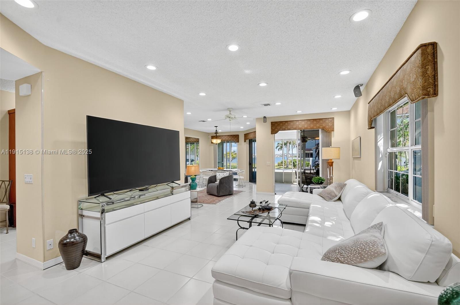 LAKESHORE NORTH - Residential