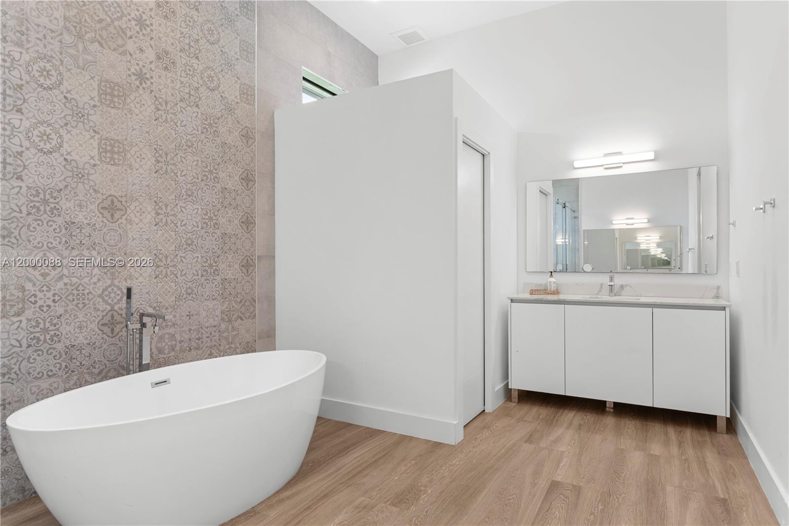 WEST GROVE ESTATES - Residential