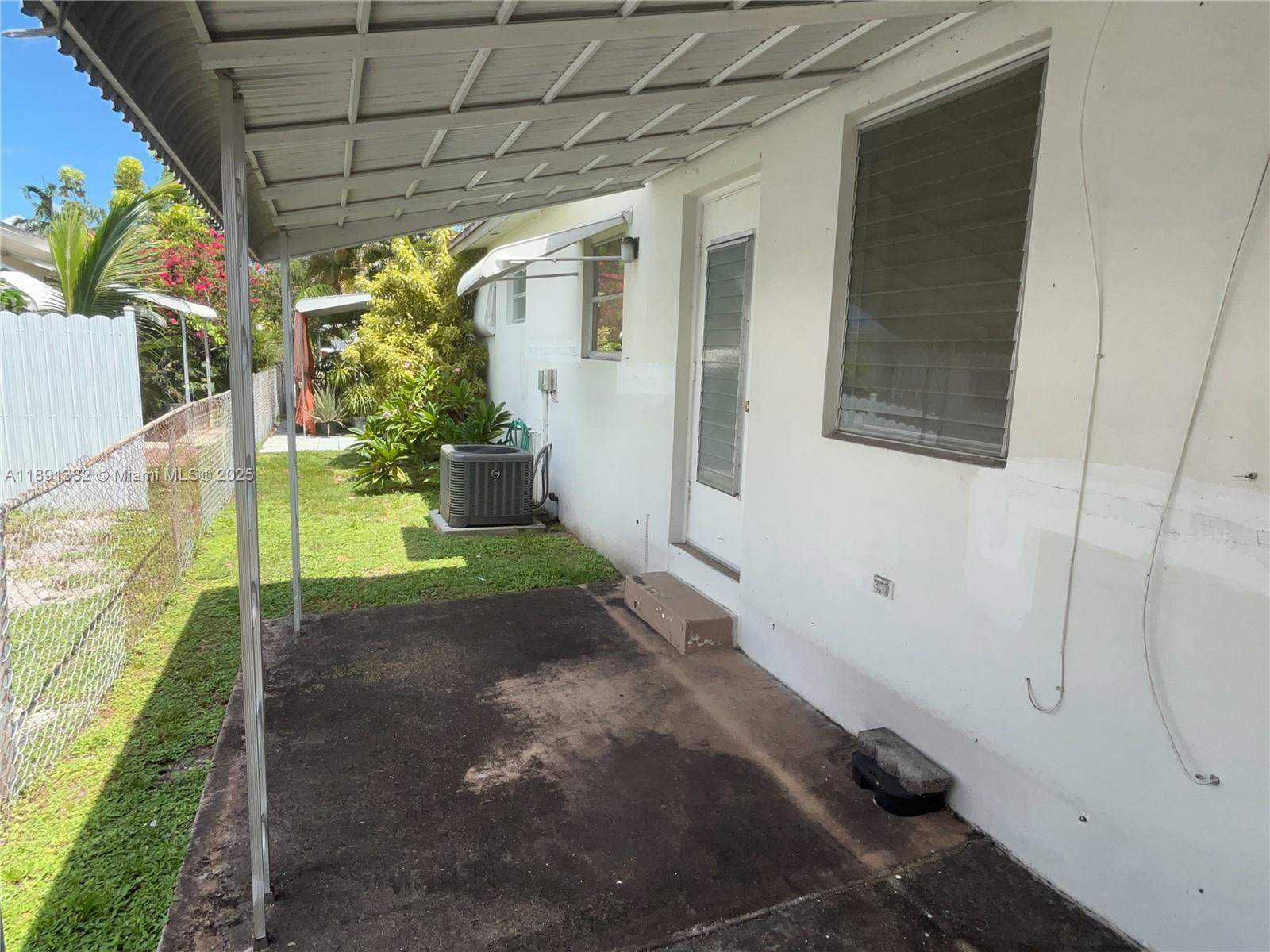 CORONET ACRES CONDO - Residential Lease
