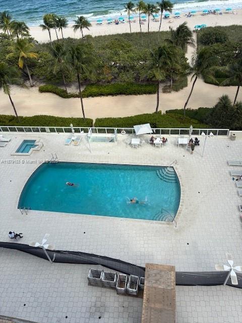 THE PLAZA OF BAL HARBOUR - Residential Lease