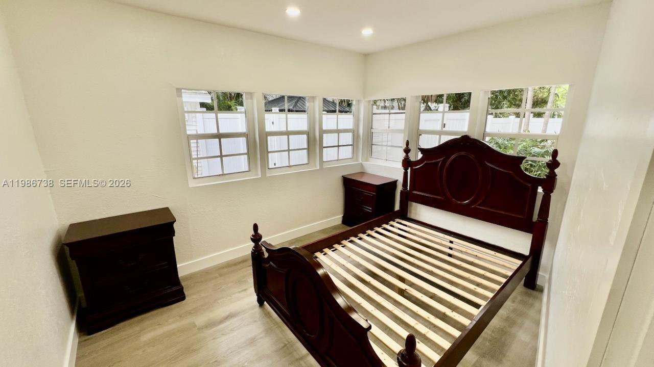 NORTH HOLLYWOOD - Residential Lease