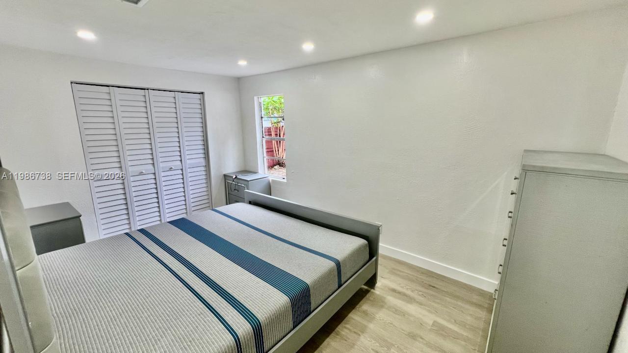 NORTH HOLLYWOOD - Residential Lease