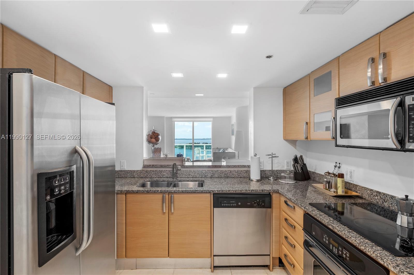 SKYLINE ON BRICKELL CONDO - Residential