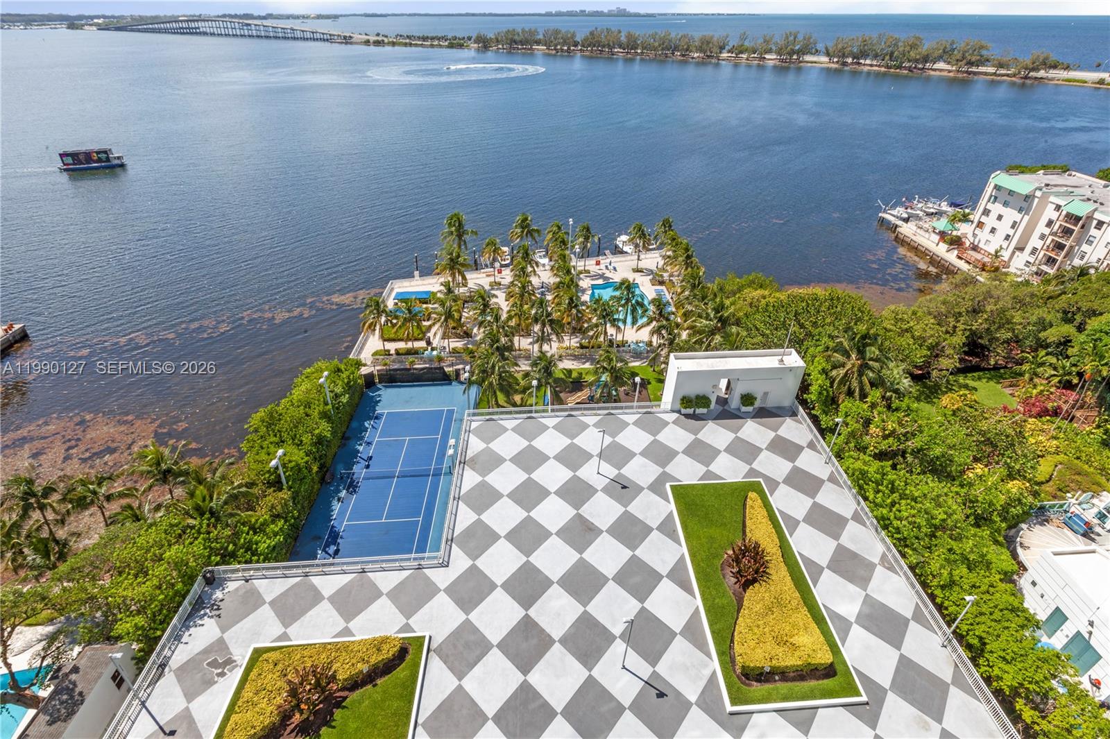 SKYLINE ON BRICKELL CONDO - Residential