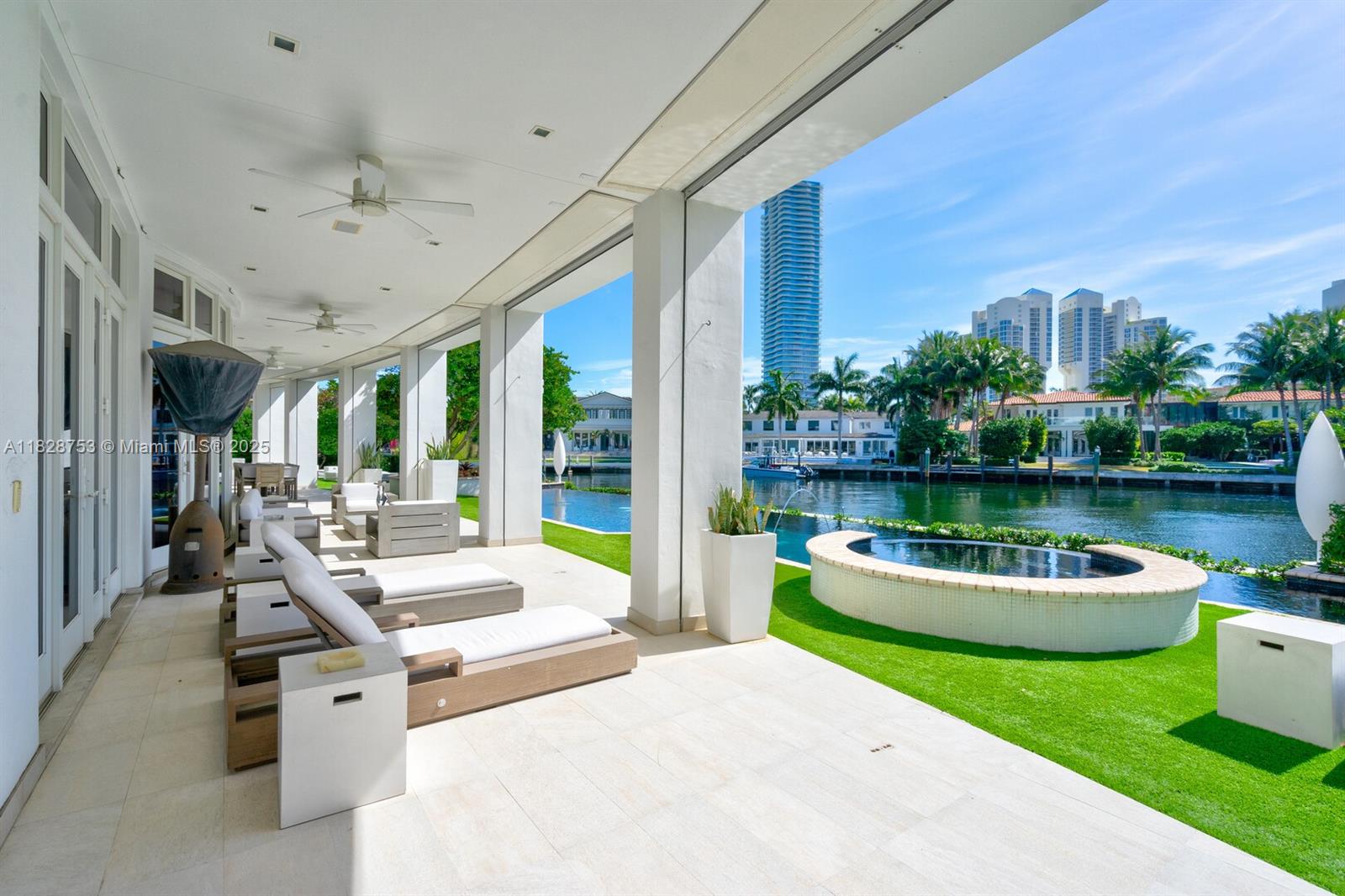 GOLDEN BEACH SEC D - Residential