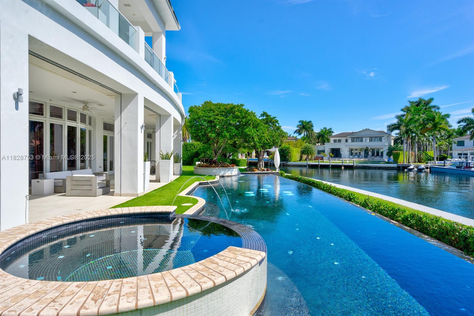 GOLDEN BEACH SEC D - Residential