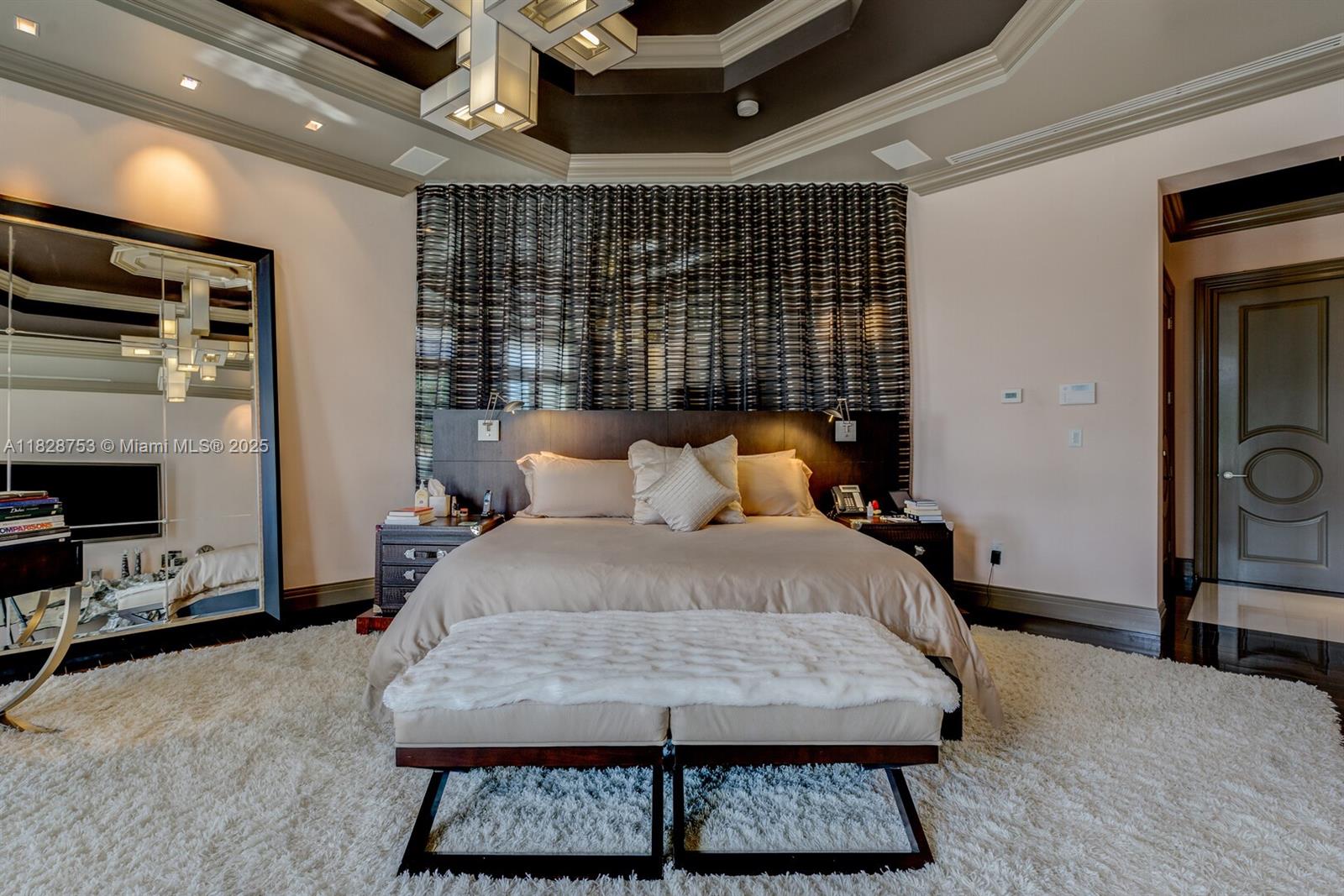 GOLDEN BEACH SEC D - Residential