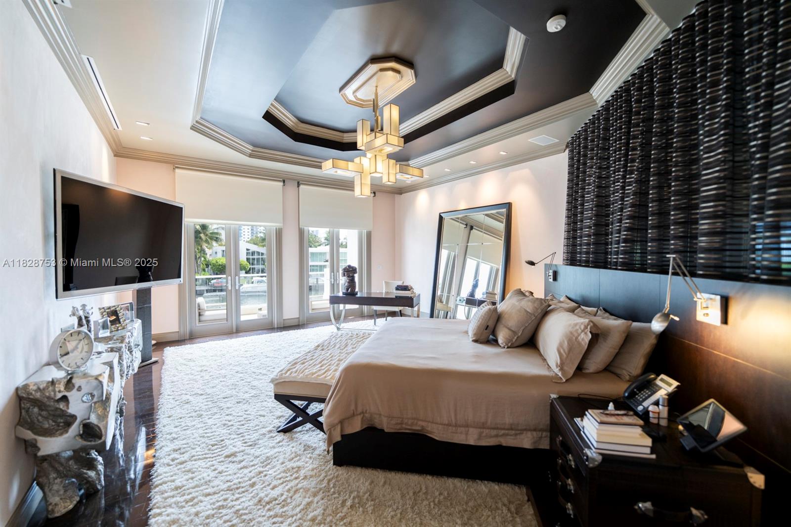 GOLDEN BEACH SEC D - Residential