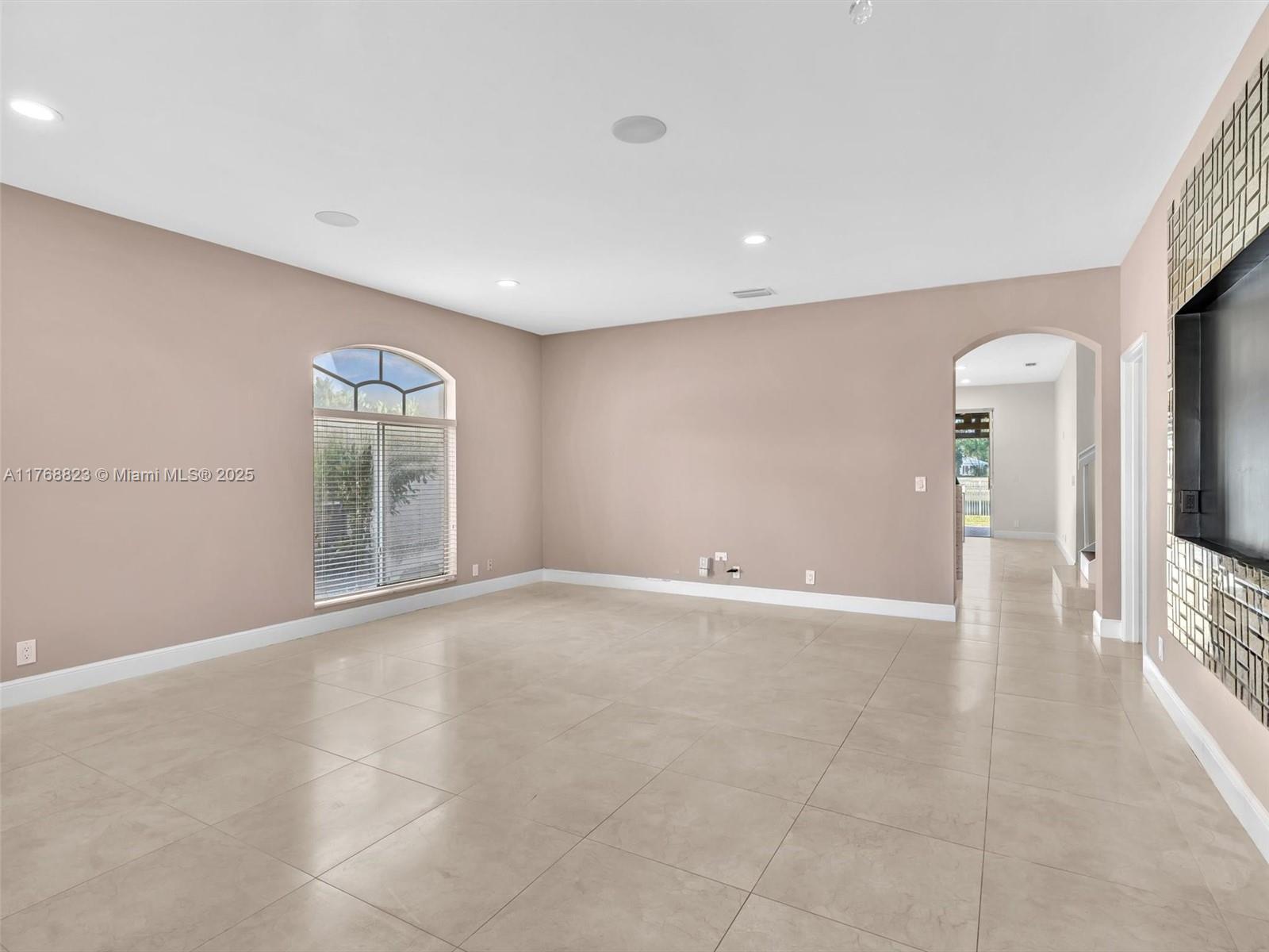 4425 Banyan Trails Dr, Coconut Creek, FL, 33073/$760,000 4 4425 Banyan Trails Dr