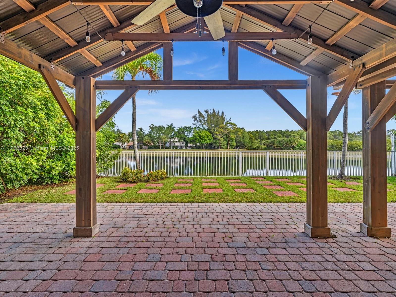4425 Banyan Trails Dr, Coconut Creek, FL, 33073/$760,000 1 4425 Banyan Trails Dr