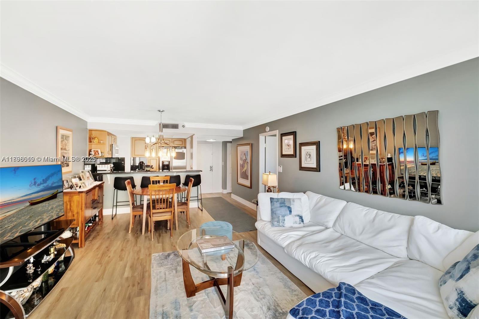 THE GRANDVIEW PALACE COND - Residential