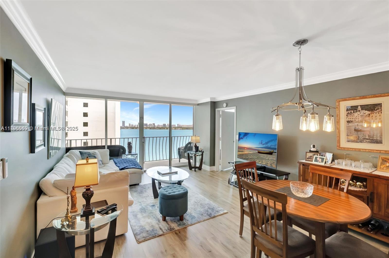 THE GRANDVIEW PALACE COND - Residential