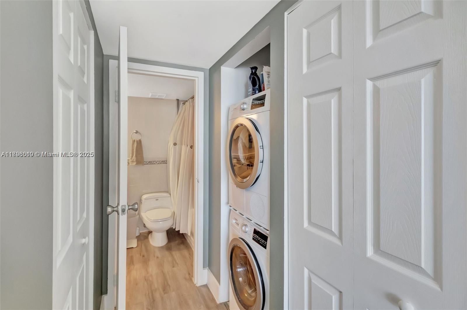 THE GRANDVIEW PALACE COND - Residential