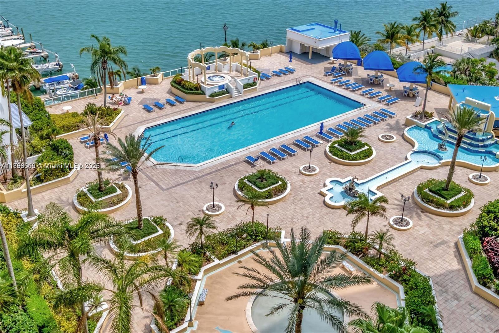 THE GRANDVIEW PALACE COND - Residential